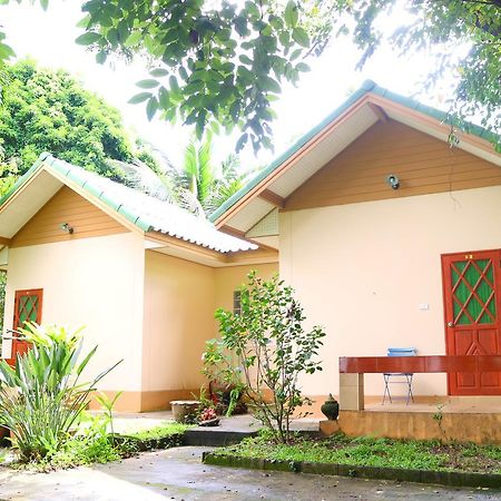 Golden Cupids Hotel Chiang Mai Bagian luar foto