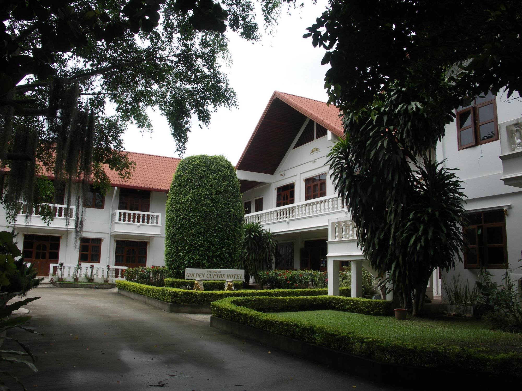 Golden Cupids Hotel Chiang Mai Bagian luar foto