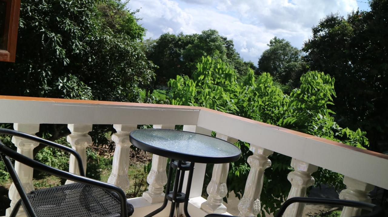 Golden Cupids Hotel Chiang Mai Bagian luar foto